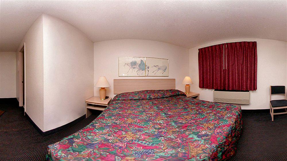 Motel 6 Pendleton, Or - West Екстер'єр фото