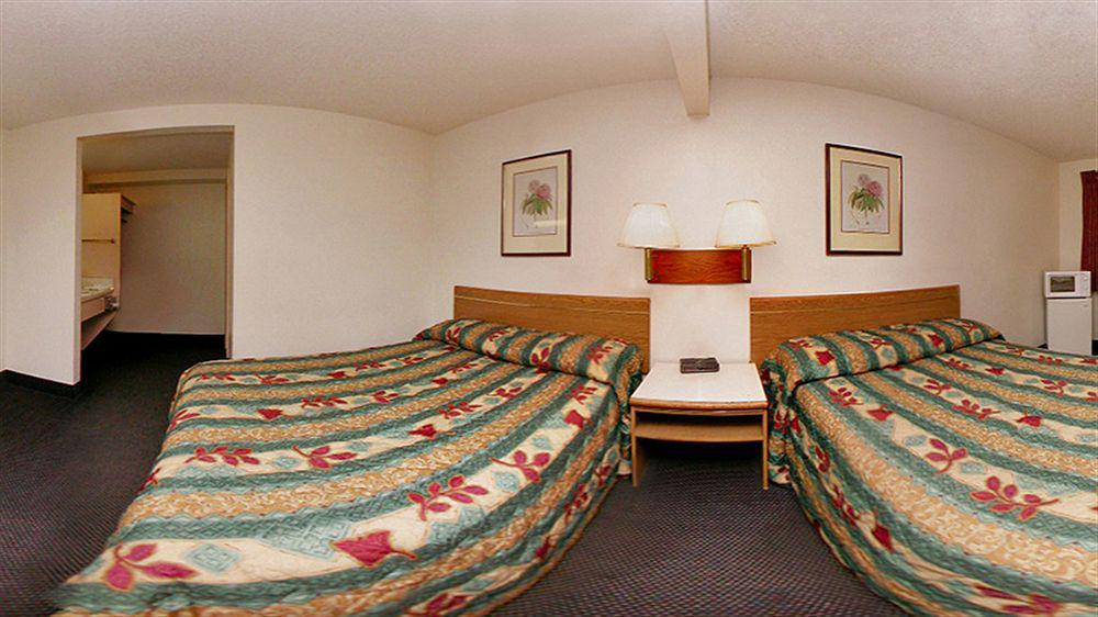 Motel 6 Pendleton, Or - West Екстер'єр фото