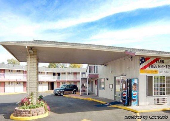 Motel 6 Pendleton, Or - West Екстер'єр фото