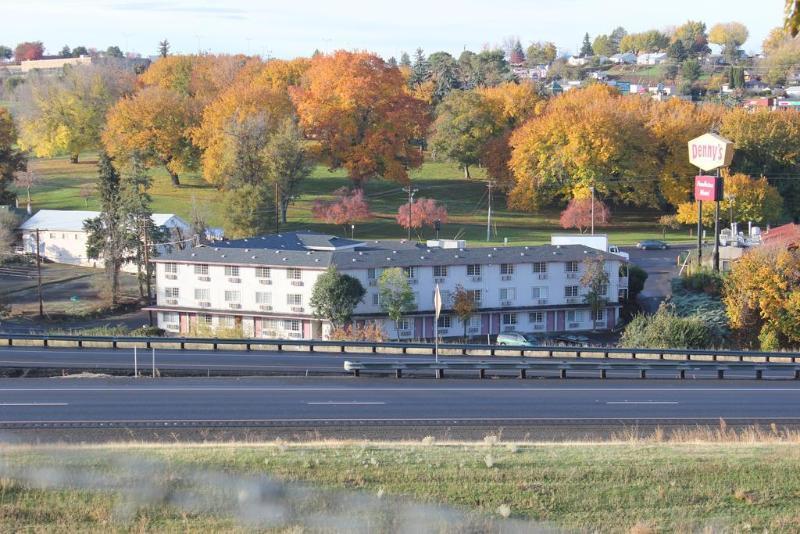 Motel 6 Pendleton, Or - West Екстер'єр фото