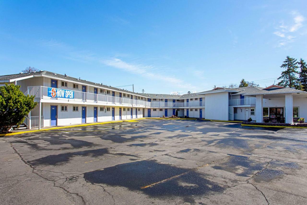 Motel 6 Pendleton, Or - West Екстер'єр фото